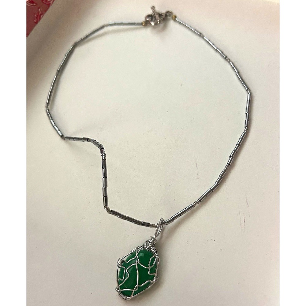 Silver Tone Bar Link Chain Necklace Green Charm Pendant Barrel Closure
